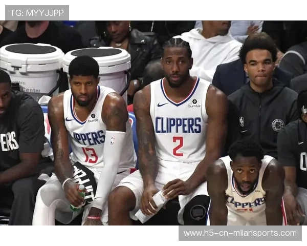 快船三巨头终于合拍了，球迷盼的场面来了，快船三巨头诞生