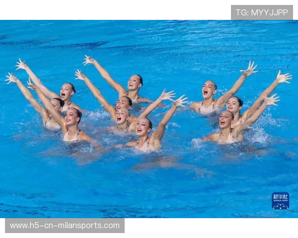 游泳队的赛前热身仪式被其他队模仿 游泳队的赛前热身仪式被其他队模仿