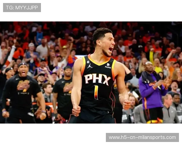 布克节奏变化撕开防线，太阳扩大分差